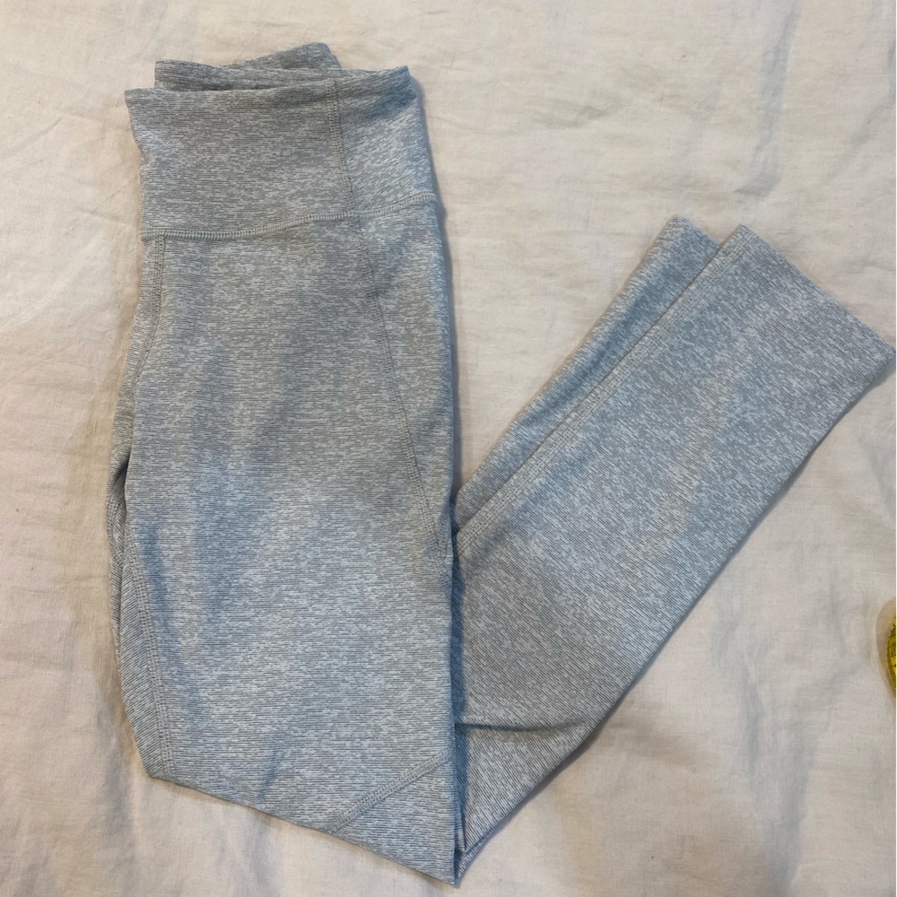 Outdoor Voices Warmup Legging 3/4 in Dove- XS